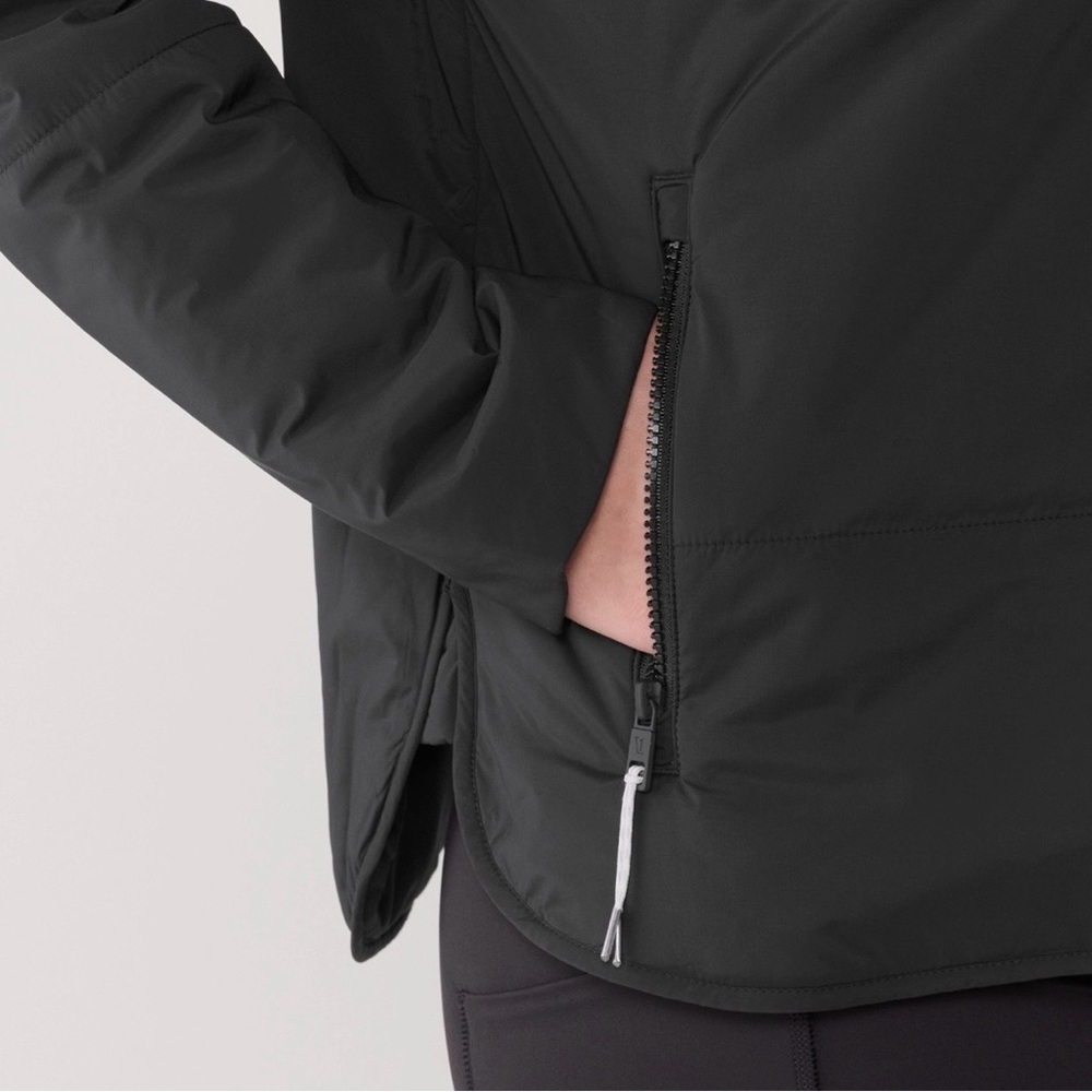 ▪️NWT Vuori Canyon Insulated Jacket in Black in Large - Picture 6 of 12